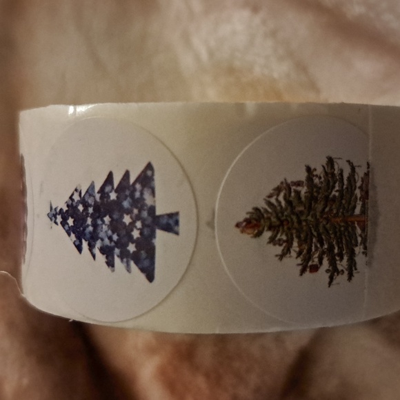 Christmas tree sticker roll 500pc/ BUNDLE ONLY 2or more items - Picture 4 of 4